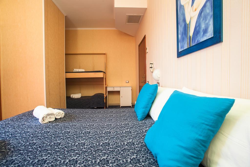 Club Hotel Residence Cesenatico Buitenkant foto